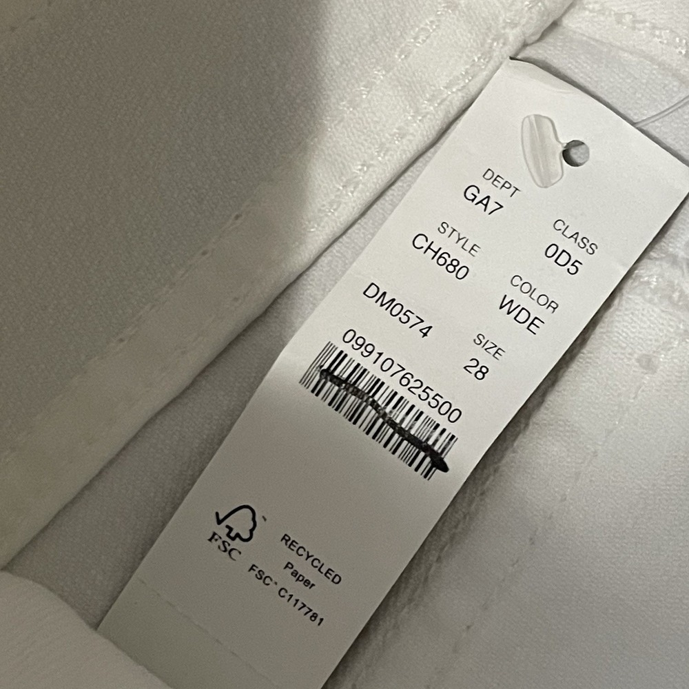 J.CREW Slim-wide Jean Size 28 White NEW Coastal Casual Beach Summer Modern CH680 - Picture 10 of 16